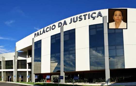 A promotora Fânia Helena Amorim tem vasto histórico de problemas com servidores.