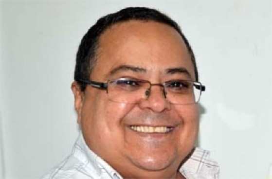 Pedro Felix, servidor público municipal e estadual, Licenciado em História, Pós-graduado, Latu Sensu em Administração de Políticas Culturais e Mestrado em Educação.