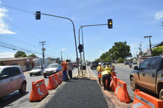 No local foi instalado um conjunto semafórico, que irá minimizar os reflexos causados na via por conta da interdição da ponte.