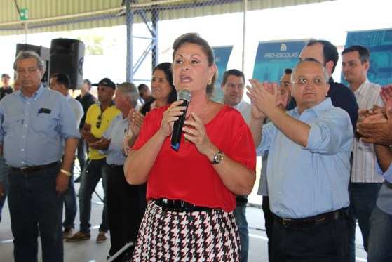 Governo e prefeitura de VG firmam parceria para beneficiar taxistas