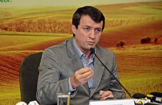 À coluna, ele disse que deve seguir para o Distrito Federal no próximo ano para ocupar cargo na próxima gestão.