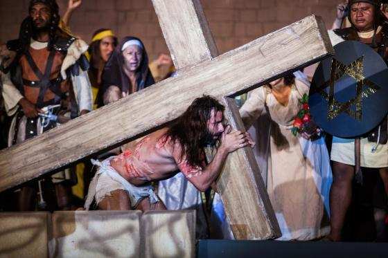 O evento retrata a morte de Jesus Cristo e convida todos os espectadores para a reflexão.
