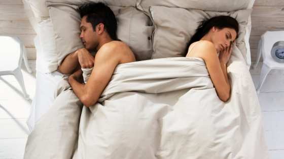 A falta de sono pode aumentar as chances de ocorrer uma briga entre o casal