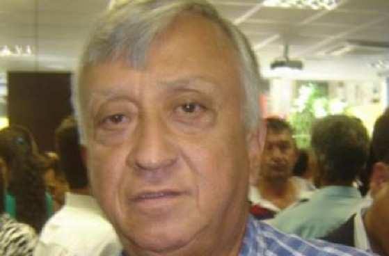 Eduardo Póvoas é odontólogo em Cuiabá, pós-graduado pela UFRJ.