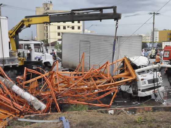 Ronei morreu depois que o caminhão em que ele estava foi atingido por uma torre de transmissão da emissora
