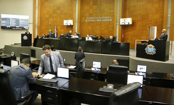 O líder do Governo na Assembleia, Dilmar Dal’ Bosco, disse que que pelo menos 15 deputados devem permanecer na base aliada do governador.