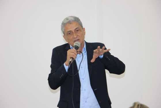Neurilan: Governo virou o primo pobre das prefeituras