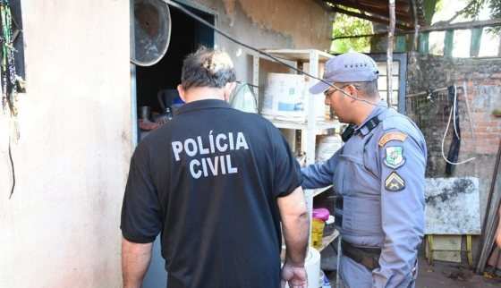 O agressor tentou fugir, mas foi cercado e preso pela PM