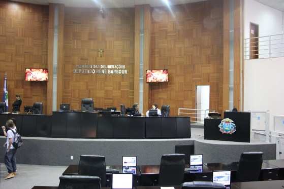 O plenário estava vazio na quarta-feira, durante manifestação dos servidores estaduais pela RGA.