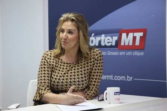 Márcia Pinheiro quer que Emanuel desista de reeleição; invadem a vida privada