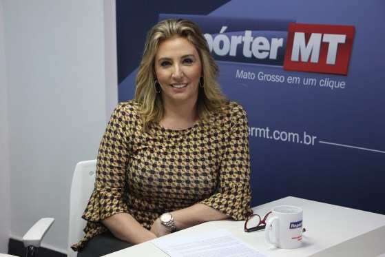Márcia Kuhn Pinheiro é Administradora de empresas, pós-graduada em gestão pública, atual primeira-dama de Cuiabá.