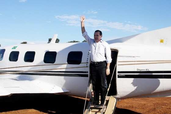 A aeronave, antes utilizada para as viagens do então governador, agora deve ser utilizada pela Polícia Militar.