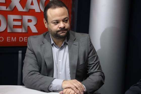 O secretário-chefe da Casa Civil, José Adolpho Vieira, explicou que algumas medidas já estão sendo tomadas, como a manutenção do horário reduzido dos servidores e de apenas programas de governo prioritários.