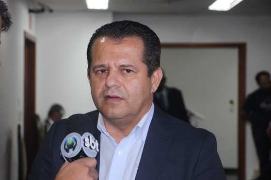O deputado federal Valtenir Pereira nomeou Emanuel Pinheiro Filho em seu gabinete parlamentar, em Brasília.