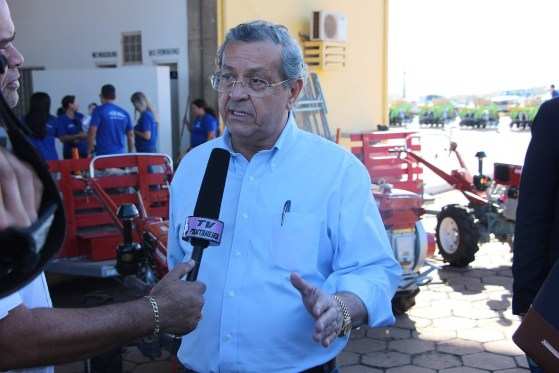 O secretário de Assuntos Estratégicos de Várzea Grande, Jayme Campos, disse que, no momento, só vê o governador Pedro Taques como candidato para as próximas eleições.