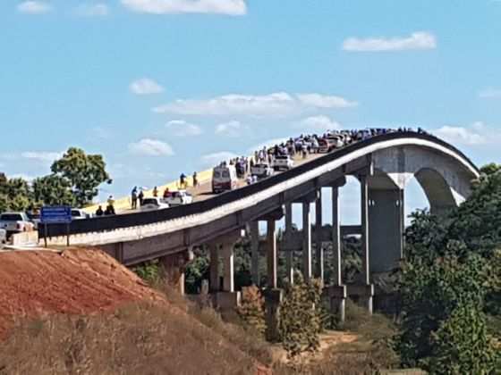 Com elevação de 50 metros da linha d’água, a ponte do Cocalinho possibilita a navegação comercial neste trecho do rio durante todo o ano.