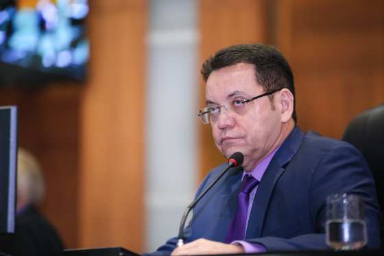 O presidente da Assembleia Legislativa, Eduardo Botelho, ainda aguarda resposta do ministro do STF para colocar votação da prisão de Gilmar Fabris em plenário.