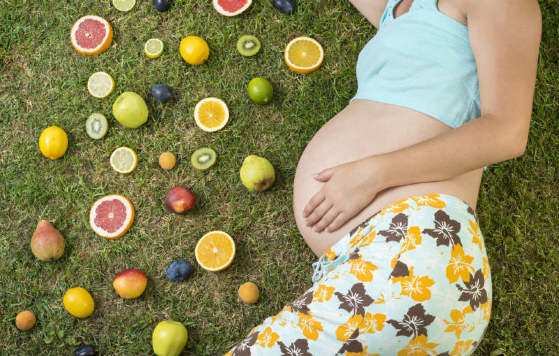 Os pesquisadores apontaram que as mulheres com baixo consumo de carboidratos são 30% mais propensas a terem bebês com defeitos no tubo neural, como espinha bífida