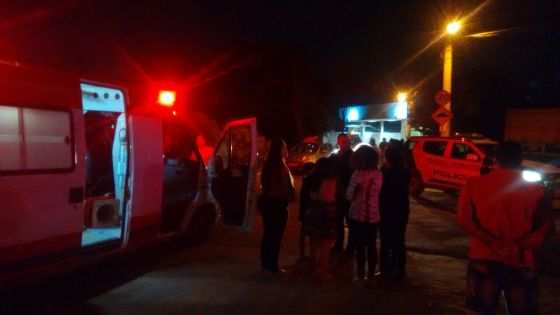 Idoso foi atropelado e socorrido por uma equipe do Samu.