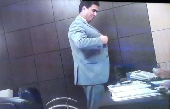 Prefeito se limitou a postar nota evasiva nas redes sociais.
