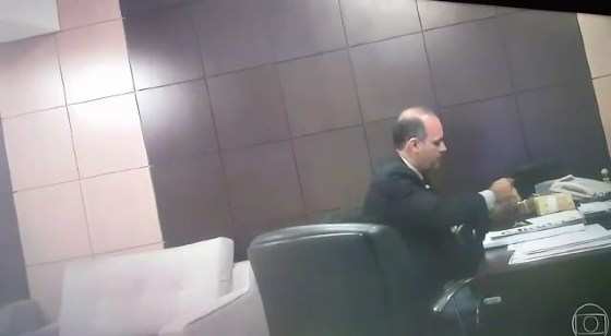 Os vídeos em que políticos aparecem recebendo propina foram entregues à Procuradoria-Geral da República (PGR).