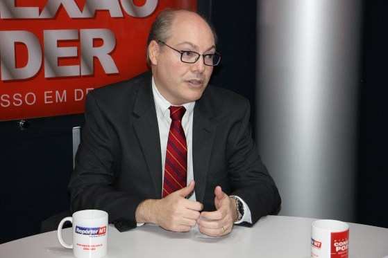 Mauro Curvo defende saída dos cargos de envolvidos em escândalo