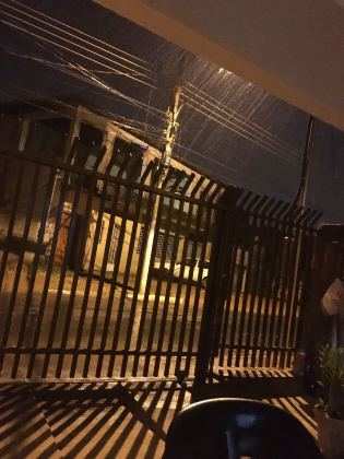 Chuva começou forte no início da noite desta quinta-feira (21). 