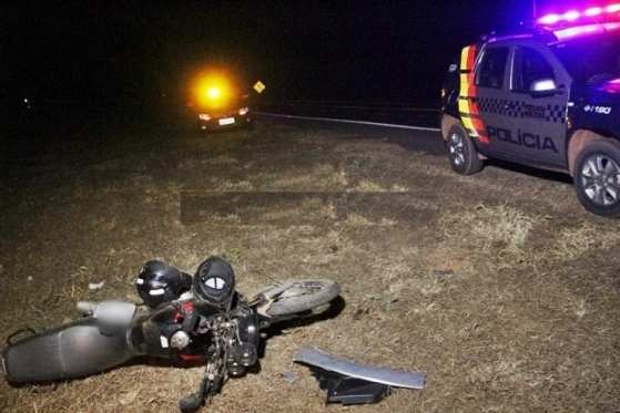 O condutor da moto morreu ao dar entrada no hospital, o garupa segue internado em estado grave