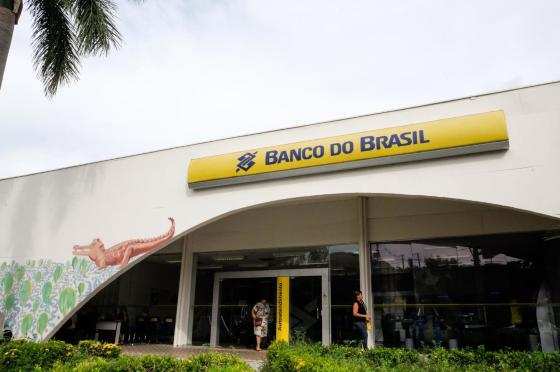 As agências  voltarão a funcionar na próxima terça-feira (2).