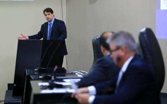 O secretário de Fazenda, Gustavo Oliveira apresentou os dados em audiência pública na Assembleia Legislativa.
