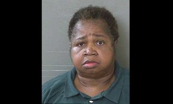 Veronica Green Posey, de 64 anos, foi presa acusada de homicídio