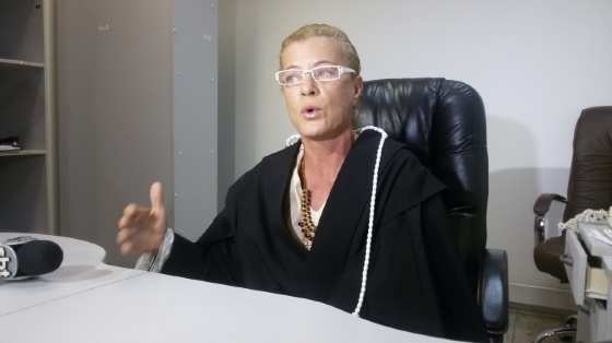 CNJ aplica punições à juíza aposentada Wandinelma Santos.