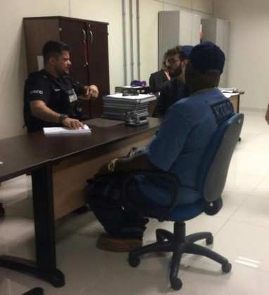 Mr. Catra prestou depoimento logo após desembarcar no aeroporto de Manaus
