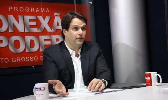 Gustavo Oliveira estava há um ano no cargo. Ele assumiu a vaga de Seneri Paludo, que deixou o Governo em dezembro do ano passado.