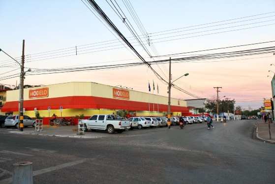 Será pago 30% do valor de arremate dentro de 24h, para cada um dos imóveis leiloados, e o saldo em 23 parcelas, conforme previsto no edital.