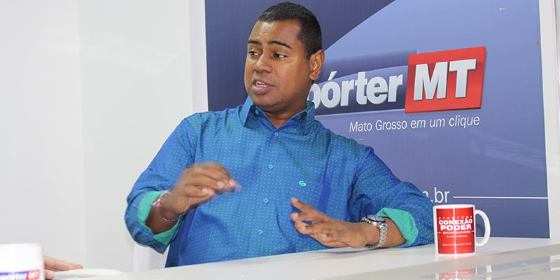 O professor doutor Sergio Pereira do Santos afirmou que negar que existe o racismo é uma forma de continuar sua reprodução.