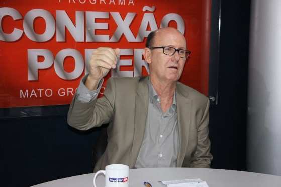 Carlos Avalone, segundo fonte da coluna, teve intestino perfurado