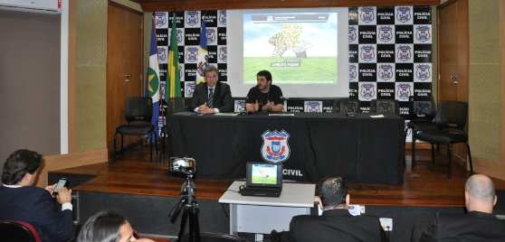 O secretário adjunto de Fazenda, Último Almeida de Oliveira (à esquerda), acompanhou as investigações da Operação Crédito Podre.