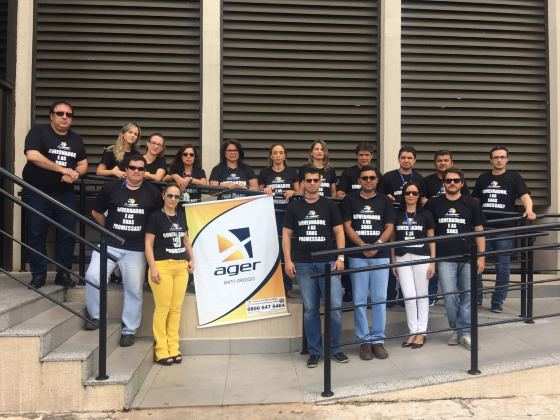 Servidores querem concurso público e série de ações.