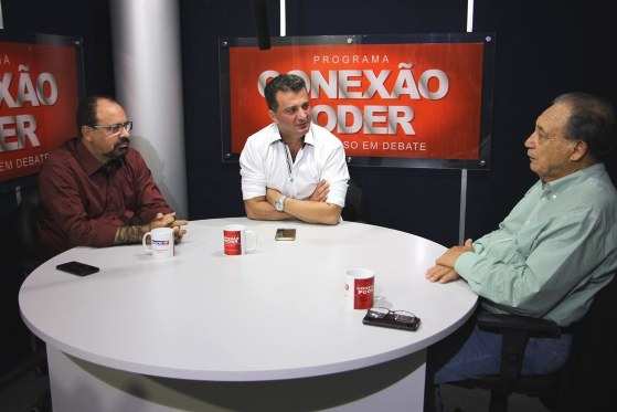 Os analistas políticos João Edisom e Onofre Ribeiro debateram o cenário eleitoral para 2018 com o jornalista André Michells.