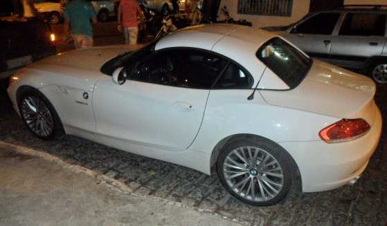 A BMW branca havia sido apreendida no dia 18 de dezembro por irregularidades na documentação.