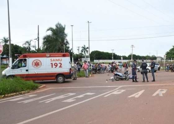 Conforme as informações iniciais, a mulher seguia em direção ao Centro da cidade, quando foi atingida pelo condutor do carro, que não respeitou a sinalização de “pare” em um cruzamento.