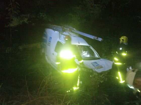 Fiorino ficou destruída após o capotamento.