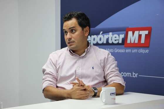 Diego Guimarães explica que o benefício só será feito aos vereadores da próxima legislatura.
