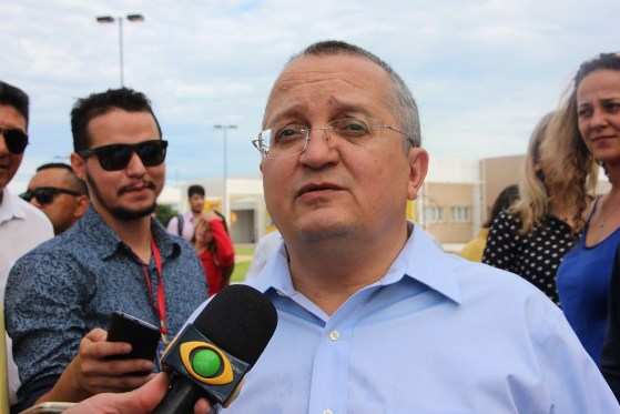 O governador Pedro Taques afirmou que tem contato diário com os deputados, que não teriam demonstrado a insatisfação.