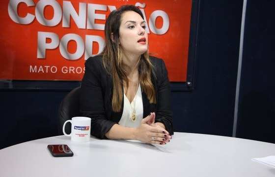 Deputada Janaina Riva disse não vetar nome da juíza aposentada, responsável por condenar seu pai a mais de 40 anos de prisão.