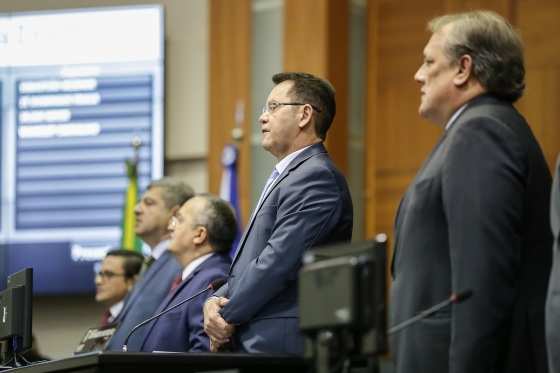 Chefes de poderes aguardavam que Taques anunciasse formas para a regularização dos duodécimos, atrasados desde 2016