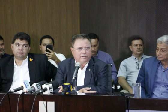 Blairo Maggi destacou que vai continuar no cargo de ministro da Agricultura e Pecuária até o fim do mandato do presidente da República, Michel Temer (MDB).