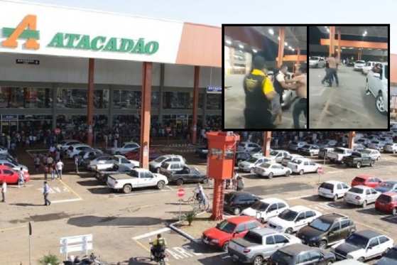 Segurança e cliente brigam de socos e pontapés no estacionamento do Atacadão.