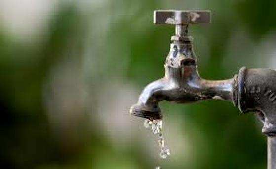 O consumo de água sem tratamento adequado implica numa série de riscos à saúde.